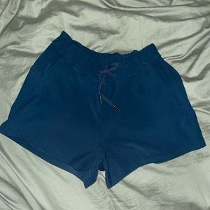 On The Fly Shorts. Lululemon size 6. Barely worn!!!
